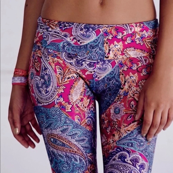 Free People Movement Crop Paisley Leggings XS - Picture 2 of 7